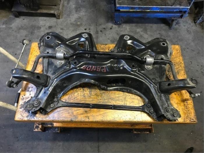 Gebruikte Subframe Fiat Panda (312) 0.9 TwinAir 60 Prijs op aanvraag aangeboden door Autohandel-Smet Gebroeders NV
