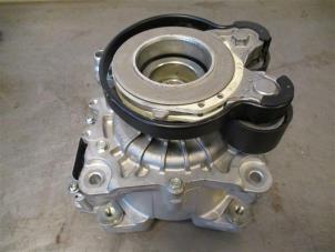 Gebruikte Dynamo BMW X1 (F48) xDrive 25e 1.5 12V TwinPower Turbo Prijs op aanvraag aangeboden door Autohandel-Smet Gebroeders NV