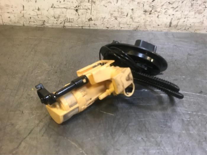 Gebruikte Tank element Pomp Mercedes C (W205) C-200 1.6 CDI BlueTEC, C-200 d 16V Prijs op aanvraag aangeboden door Autohandel-Smet Gebroeders NV