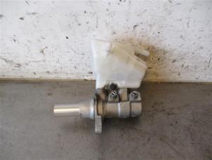 Gebruikte Hoofdremcilinder Peugeot 308 SW (L4/L9/LC/LJ/LR) 1.5 BlueHDi 130 Prijs op aanvraag aangeboden door Autohandel-Smet Gebroeders NV