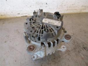 Gebruikte Dynamo Volkswagen Crafter 2.0 TDI 16V Prijs op aanvraag aangeboden door Autohandel-Smet Gebroeders NV