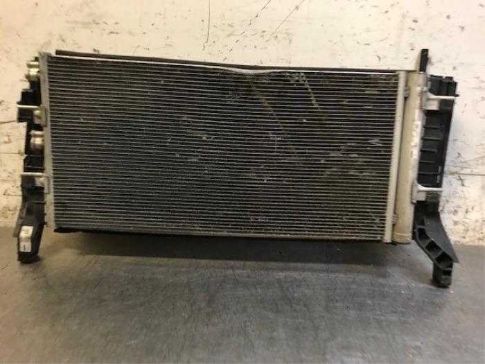 Gebruikte Intercooler BMW 2 serie Active Tourer (F45) 218d 2.0 TwinPower Turbo 16V Prijs op aanvraag aangeboden door Autohandel-Smet Gebroeders NV