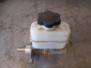 Gebruikte Hoofdremcilinder Ssang Yong Rexton W 2.2 RX 220 E-XDI 16V 4WD Prijs op aanvraag aangeboden door Autohandel-Smet Gebroeders NV