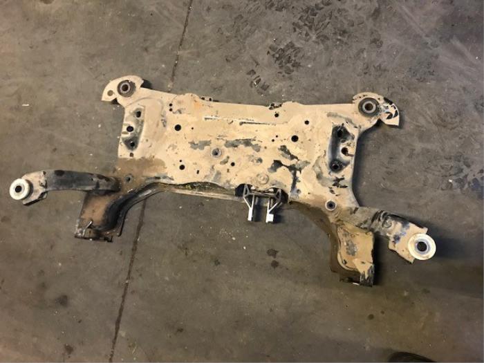Gebruikte Subframe Ford Transit Connect (PJ2) 1.5 TDCi ECOnetic Prijs op aanvraag aangeboden door Autohandel-Smet Gebroeders NV