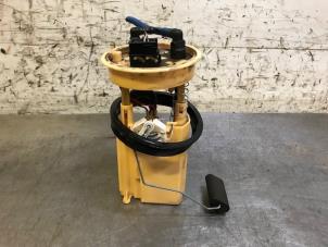 Gebruikte Tank element Pomp Mini Mini (R56) 2.0 Cooper D 16V Autom. Prijs op aanvraag aangeboden door Autohandel-Smet Gebroeders NV