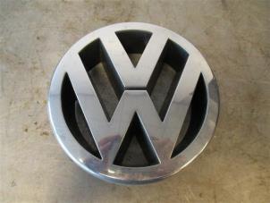 Gebruikte Embleem Volkswagen Polo IV (9N1/2/3) 1.2 12V Prijs op aanvraag aangeboden door Autohandel-Smet Gebroeders NV