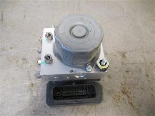 Gebruikte ABS Pomp Dacia Duster (SR) 1.2 TCE 16V 4x4 Prijs op aanvraag aangeboden door Autohandel-Smet Gebroeders NV