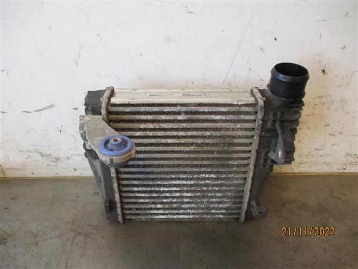 Gebruikte Intercooler Citroen C4 Picasso (3D/3E) 2.0 Blue HDI 135 Hybrid Prijs op aanvraag aangeboden door Autohandel-Smet Gebroeders NV