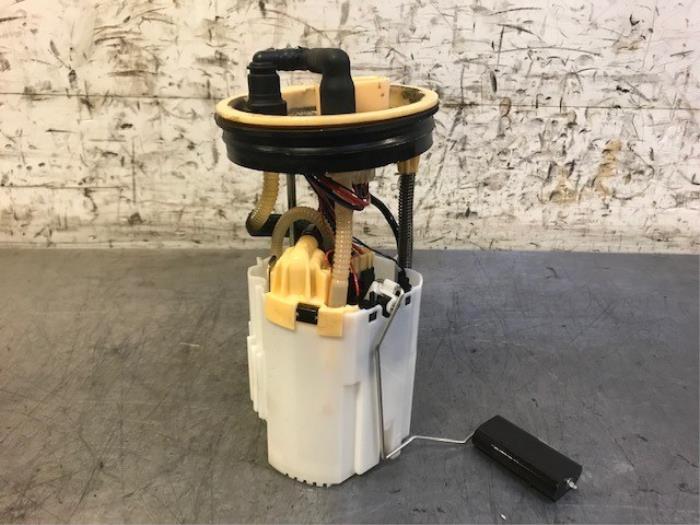 Gebruikte Tank element Pomp MAN TGE 2.0 TDI Prijs op aanvraag aangeboden door Autohandel-Smet Gebroeders NV