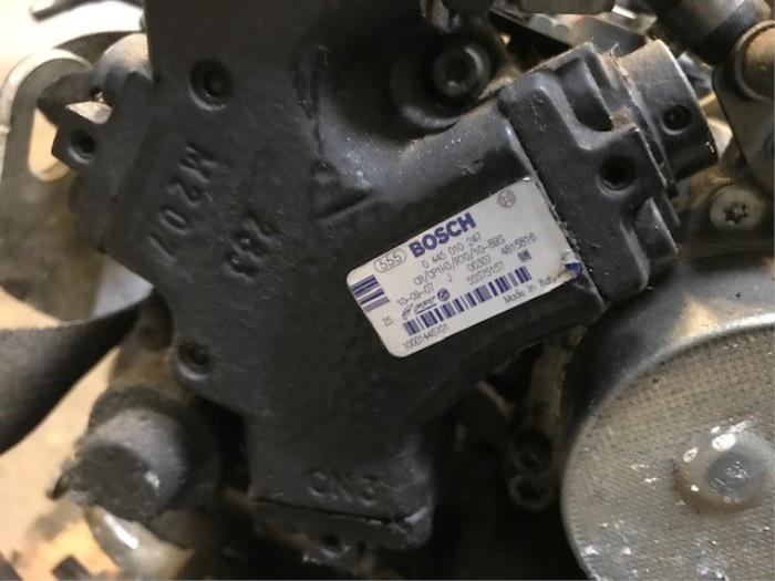 Gebruikte Hogedrukpomp Opel Corsa D 1.3 CDTi 16V ecoFLEX Prijs op aanvraag aangeboden door Autohandel-Smet Gebroeders NV