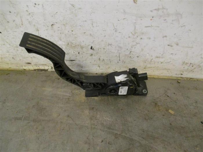 Gebruikte Gaspedaalpositie Sensor Ford Focus 3 Wagon 1.0 Ti-VCT EcoBoost 12V 100 Prijs op aanvraag aangeboden door Autohandel-Smet Gebroeders NV