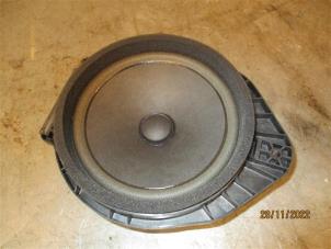 Gebruikte Speaker Opel Adam 1.2 16V Prijs op aanvraag aangeboden door Autohandel-Smet Gebroeders NV