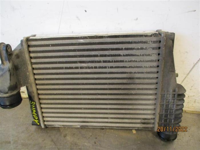 Gebruikte Intercooler Citroen Jumpy 2.0 Blue HDI 120 Prijs op aanvraag aangeboden door Autohandel-Smet Gebroeders NV