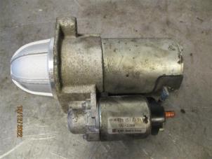 Gebruikte Startmotor Ssang Yong Rodius 2.2 SV 220 e-XDi 16V 2WD Prijs op aanvraag aangeboden door Autohandel-Smet Gebroeders NV