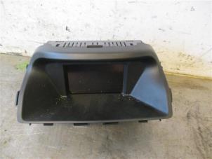 Gebruikte Display Interieur Opel Antara (LA6) 2.2 CDTI 16V 4x4 Prijs op aanvraag aangeboden door Autohandel-Smet Gebroeders NV