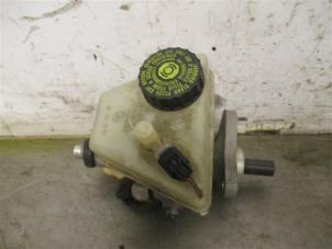 Gebruikte Hoofdremcilinder Mercedes SLK (R171) 1.8 200 K 16V Prijs op aanvraag aangeboden door Autohandel-Smet Gebroeders NV