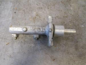 Gebruikte Hoofdremcilinder Toyota Hilux IV 3.0 D4-D 16V 4x4 Prijs op aanvraag aangeboden door Autohandel-Smet Gebroeders NV