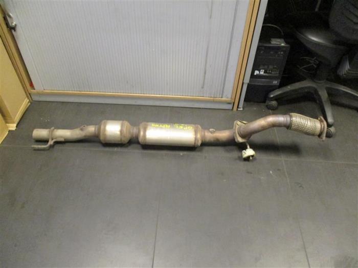 Gebruikte Katalysator Opel Astra K 1.5 CDTi 122 12V Prijs op aanvraag aangeboden door Autohandel-Smet Gebroeders NV