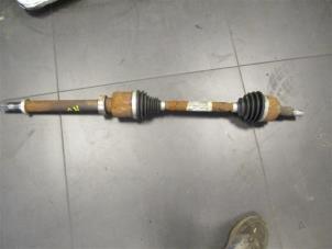 Gebruikte Aandrijfas rechts-voor Renault Kangoo Express (FW) 1.5 dCi 95 Prijs op aanvraag aangeboden door Autohandel-Smet Gebroeders NV