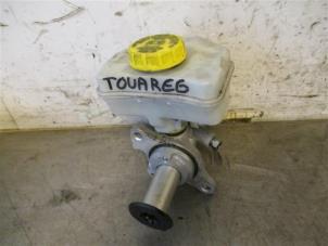 Gebruikte Hoofdremcilinder Volkswagen Touareg (7PA/PH) 3.0 TDI V6 24V BlueMotion Technology DPF Prijs op aanvraag aangeboden door Autohandel-Smet Gebroeders NV