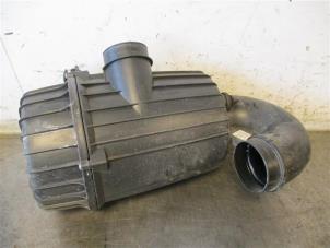 Gebruikte Luchtfilterhuis Renault Captur II (RJB) 1.0 TCe 90 12V Prijs op aanvraag aangeboden door Autohandel-Smet Gebroeders NV