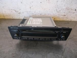 Gebruikte Radio CD Speler BMW 3 serie (E90) 318i 16V Prijs op aanvraag aangeboden door Autohandel-Smet Gebroeders NV