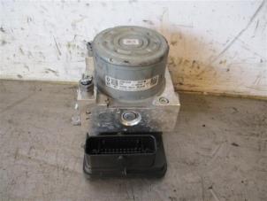 Gebruikte ABS Pomp Renault Trafic Passenger (1JL/2JL/3JL/4JL) 1.6 dCi 125 Twin Turbo Prijs op aanvraag aangeboden door Autohandel-Smet Gebroeders NV