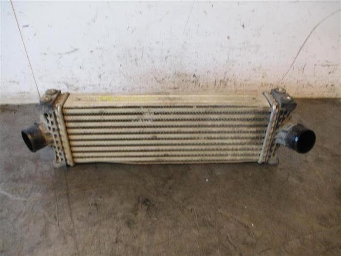 Gebruikte Intercooler Ford Transit 2.0 TDCi 16V Eco Blue 130 Prijs op aanvraag aangeboden door Autohandel-Smet Gebroeders NV