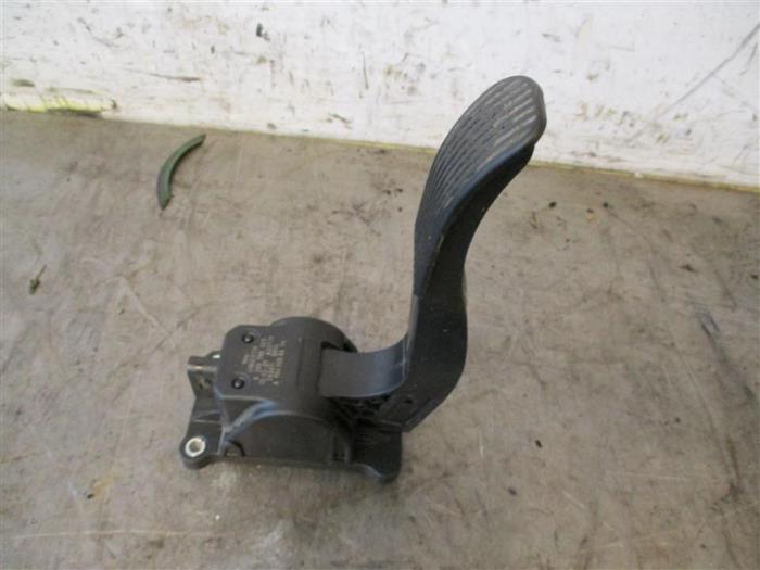 Gaspedaalpositie Sensor van een Volkswagen Crafter 2.0 TDI 16V 2013