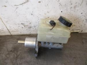 Gebruikte Hoofdremcilinder Mercedes B (W245) 2.0 B-180 CDI 16V Prijs op aanvraag aangeboden door Autohandel-Smet Gebroeders NV