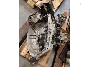 Gebruikte Versnellingsbak Citroen C3 (SX/SW) 1.2 Vti 12V PureTech GPL Prijs op aanvraag aangeboden door Autohandel-Smet Gebroeders NV