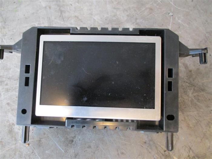 Gebruikte Display Interieur Ford EcoSport (JK8) 1.0 EcoBoost 12V 125 Prijs op aanvraag aangeboden door Autohandel-Smet Gebroeders NV