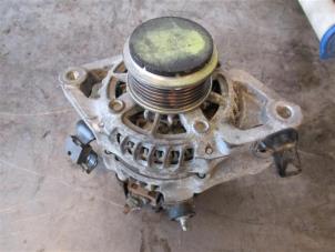 Gebruikte Alternator Peugeot 108 1.0 12V Prijs op aanvraag aangeboden door Autohandel-Smet Gebroeders NV