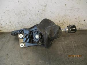 Gebruikte Versnellingspook Ford Transit 2.0 TDCi 16V Eco Blue 170 Prijs op aanvraag aangeboden door Autohandel-Smet Gebroeders NV