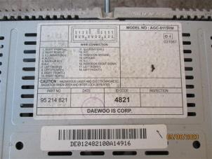 Gebruikte Radio CD Speler Chevrolet Spark 1.2 16V Prijs op aanvraag aangeboden door Autohandel-Smet Gebroeders NV