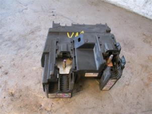 Gebruikte Zekeringkast DS Automobiles DS 7 Crossback 1.6 16V E-Tense 4x4 Prijs op aanvraag aangeboden door Autohandel-Smet Gebroeders NV