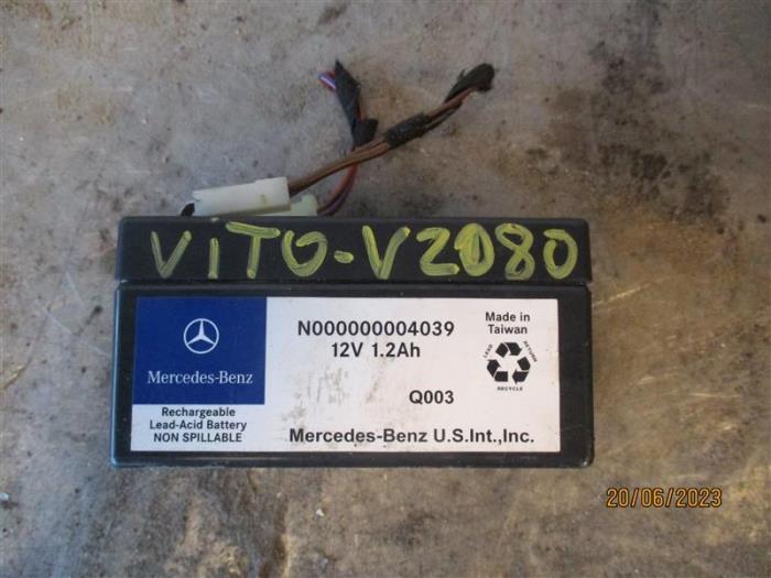 Accu van een Mercedes-Benz Vito (447.6) 2.2 114 CDI 16V 4x4 2016