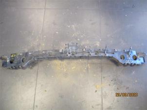 Gebruikte Bumperframe achter BMW 1 serie (E88) 118d 16V Prijs op aanvraag aangeboden door Autohandel-Smet Gebroeders NV