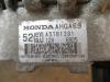 Dynamo van een Honda Civic (FK/FN) 1.4 i-Dsi 2007