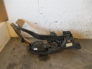 Gebruikte Pedalen Set Ford S-Max (WPC) 2.0 TDCi 150 16V Prijs op aanvraag aangeboden door Autohandel-Smet Gebroeders NV