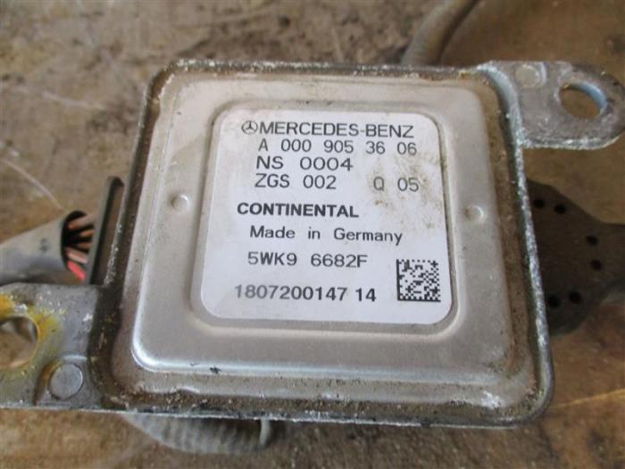 Nox sensor van een Mercedes-Benz C (W205) C-180 1.6 CDI BlueTEC, C-180 d 16V 2017