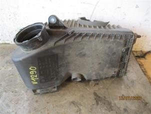 Gebruikte Luchtfilterhuis Porsche Cayenne II (92A) Prijs op aanvraag aangeboden door Autohandel-Smet Gebroeders NV