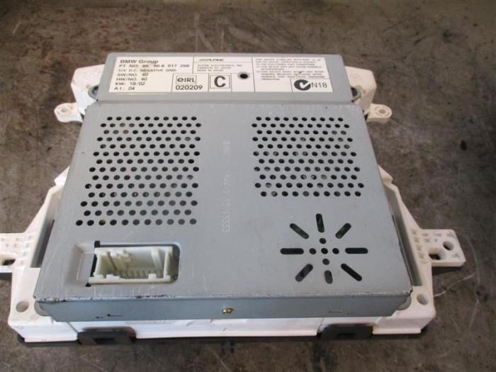 Display Interieur van een MINI Mini Cooper S (R53) 1.6 16V 2002