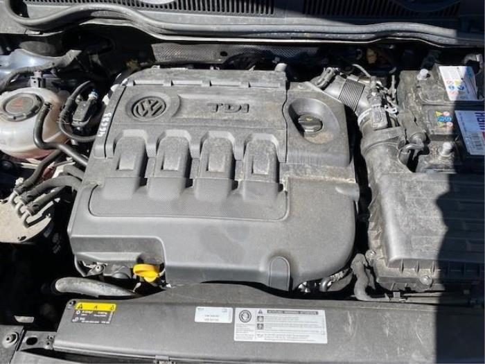 Gebruikte Motor Volkswagen Golf Sportsvan (AUVS) 1.6 TDI BMT 16V Prijs op aanvraag aangeboden door Autohandel-Smet Gebroeders NV