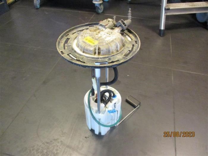 Gebruikte Tank element Pomp Dodge 1500 Crew Cab (DS) 5.7 Hemi V8 4x4 Prijs op aanvraag aangeboden door Autohandel-Smet Gebroeders NV