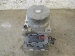 Gebruikte ABS Pomp Volkswagen Amarok 3.0 TDI V6 24V 4Motion Prijs op aanvraag aangeboden door Autohandel-Smet Gebroeders NV