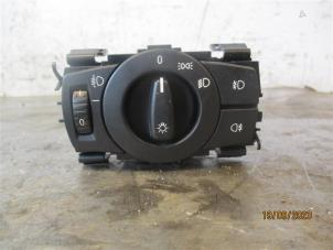 Gebruikte Licht Schakelaar BMW 1 serie (E81) 116i 1.6 16V Prijs op aanvraag aangeboden door Autohandel-Smet Gebroeders NV