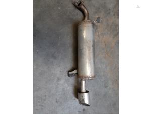 Gebruikte Uitlaat Einddemper Kia Stonic (YB) 1.4 MPI 16V Prijs op aanvraag aangeboden door Autohandel-Smet Gebroeders NV