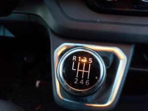 Gebruikte Versnellingsbak Renault Trafic (1FL/2FL/3FL/4FL) 2.0 dCi 16V 130 Prijs op aanvraag aangeboden door Autohandel-Smet Gebroeders NV