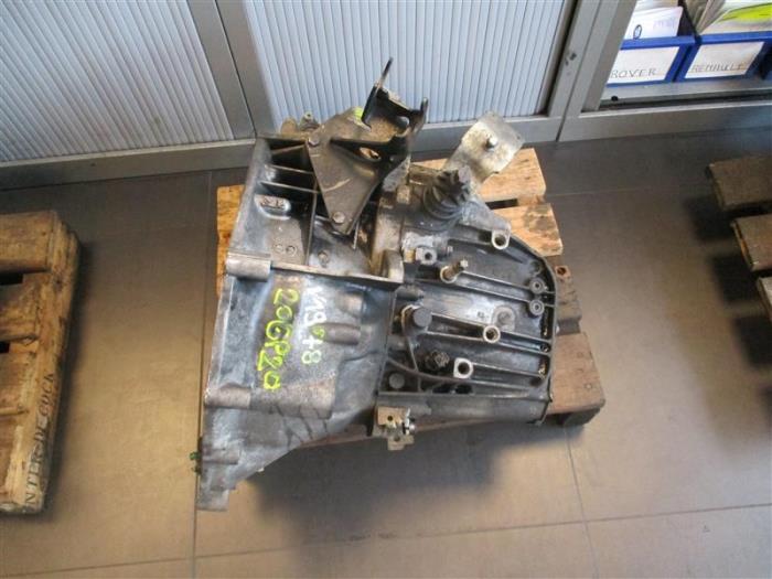Gebruikte Versnellingsbak Peugeot Boxer (U9) 2.2 Blue HDi 140 Prijs op aanvraag aangeboden door Autohandel-Smet Gebroeders NV